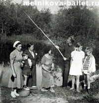 Красный Вал, Коротеевы на рыбалке, 1940 г.