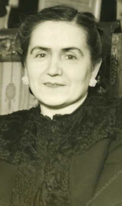 Мария Диомидовна Коротеева, портрет дома - Ленинград, 1949 год