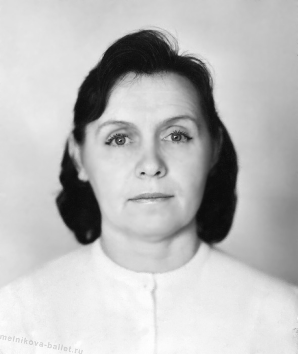 Ольга Сергеевна Коротеева - увеличенная фотография для документов, примерно 1970-е годы