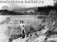 Приозерск, на берегу Вуоксы, июль - август 1958 г., фото 42а и 42б