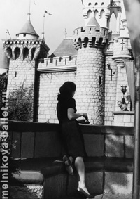 Л.Мельникова в Замке Белоснежки, Анахайм, США, 1964 год, фото 93