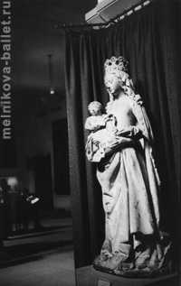 Скульптуры в соборе, Монреаль, Канада, ~ 1964 год, фото 5а и 5б