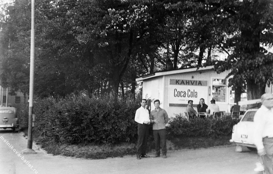 На фотографии слева возможно М.Я.Мельников (супруг Л.Л.Мельниковой) - Финляндия, 1966 год, фото 32