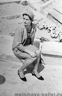 Л.Л.Мельникова в римском амфитеатре, Александрия, Египет, 1968 год, фото 32