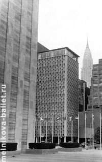 Флаги у здания ООН, Нью-Йорк, США, 1964 года, фото 35