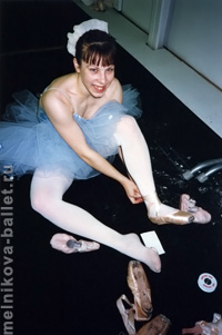 Натали Массер перед репетицией, 1994 год